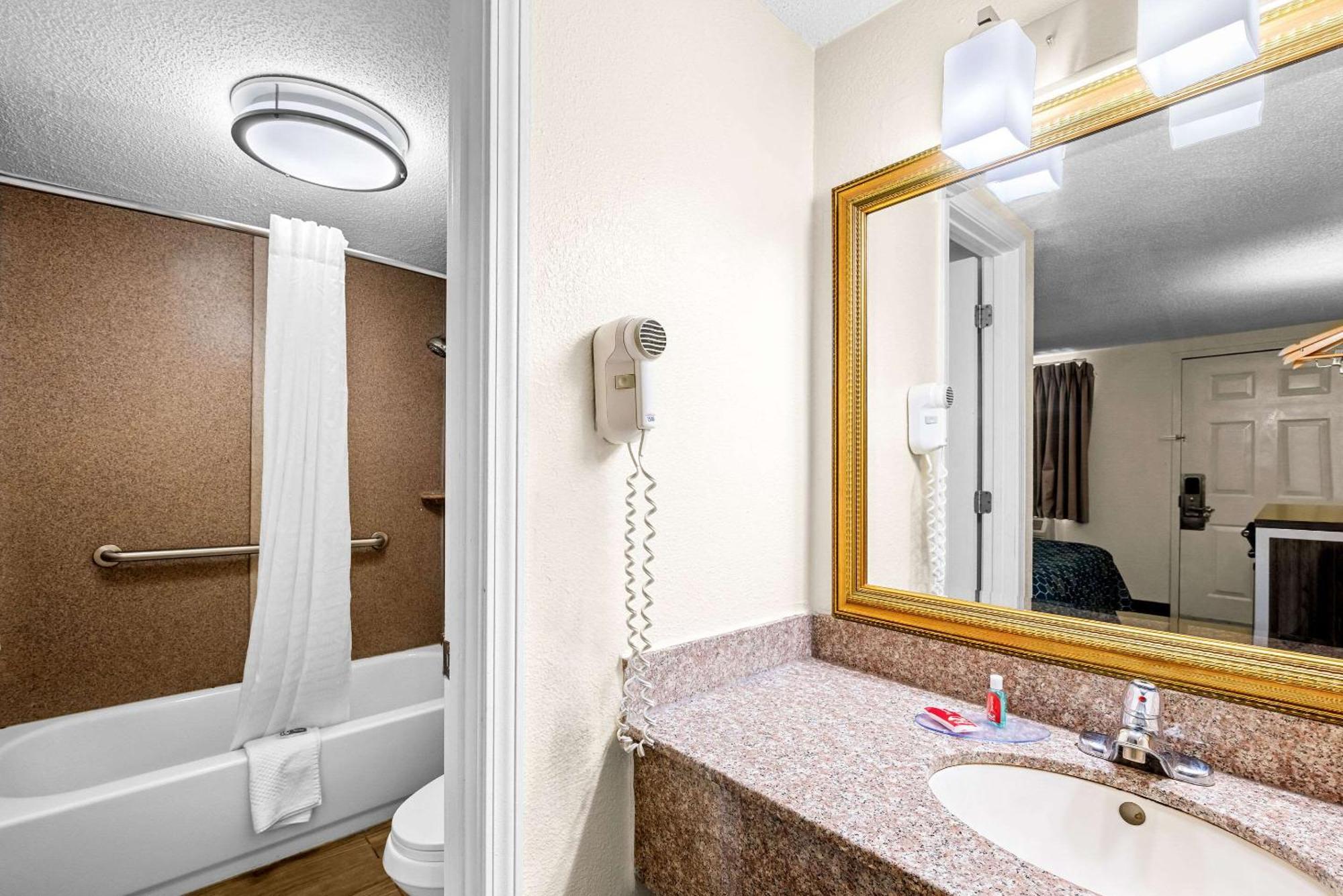 קינגספורט Econo Lodge מראה חיצוני תמונה